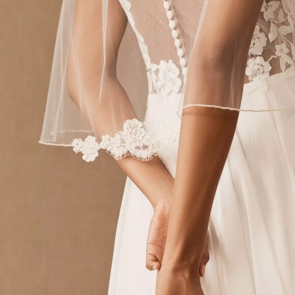 PARIS by Debra Moreland Alves Wedding Veil - Picture 5 of 8